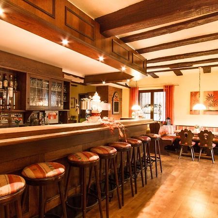 Hotel- Restaurant Zum Hirsch Grossenlueder Екстер'єр фото