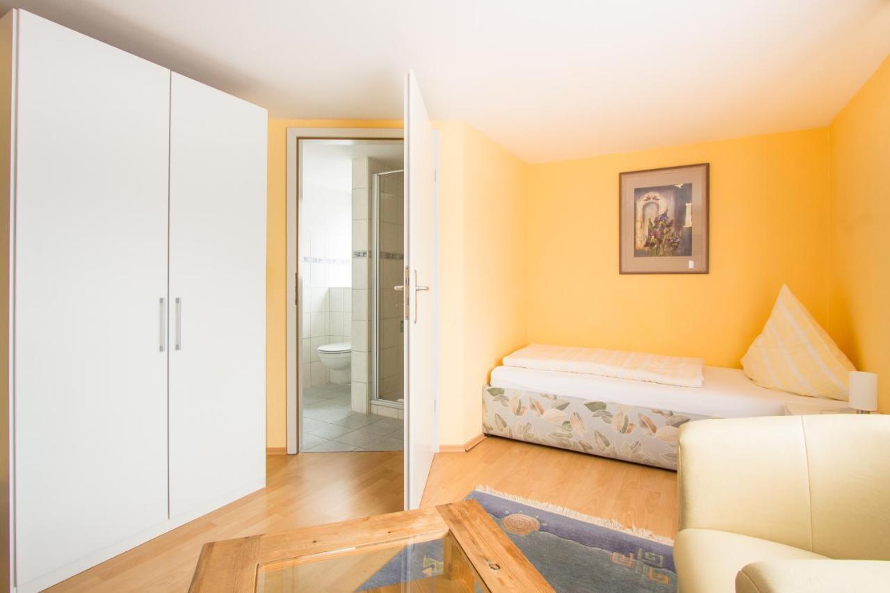 Hotel- Restaurant Zum Hirsch Grossenlueder Екстер'єр фото