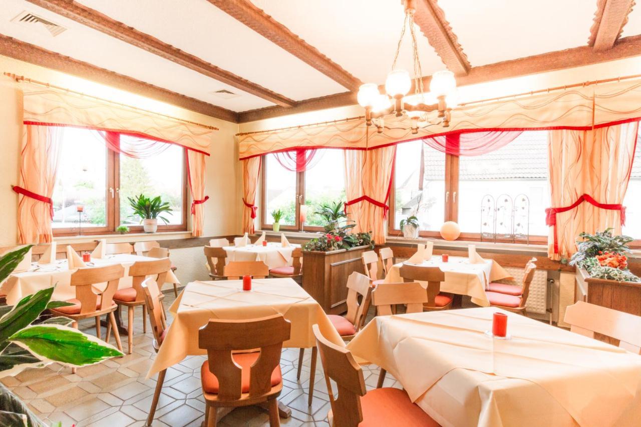 Hotel- Restaurant Zum Hirsch Grossenlueder Екстер'єр фото